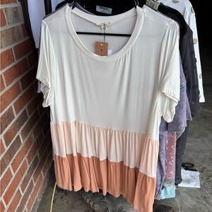 Elegant Women's Short Sleeve Tiered Blouse - Cream and Tan